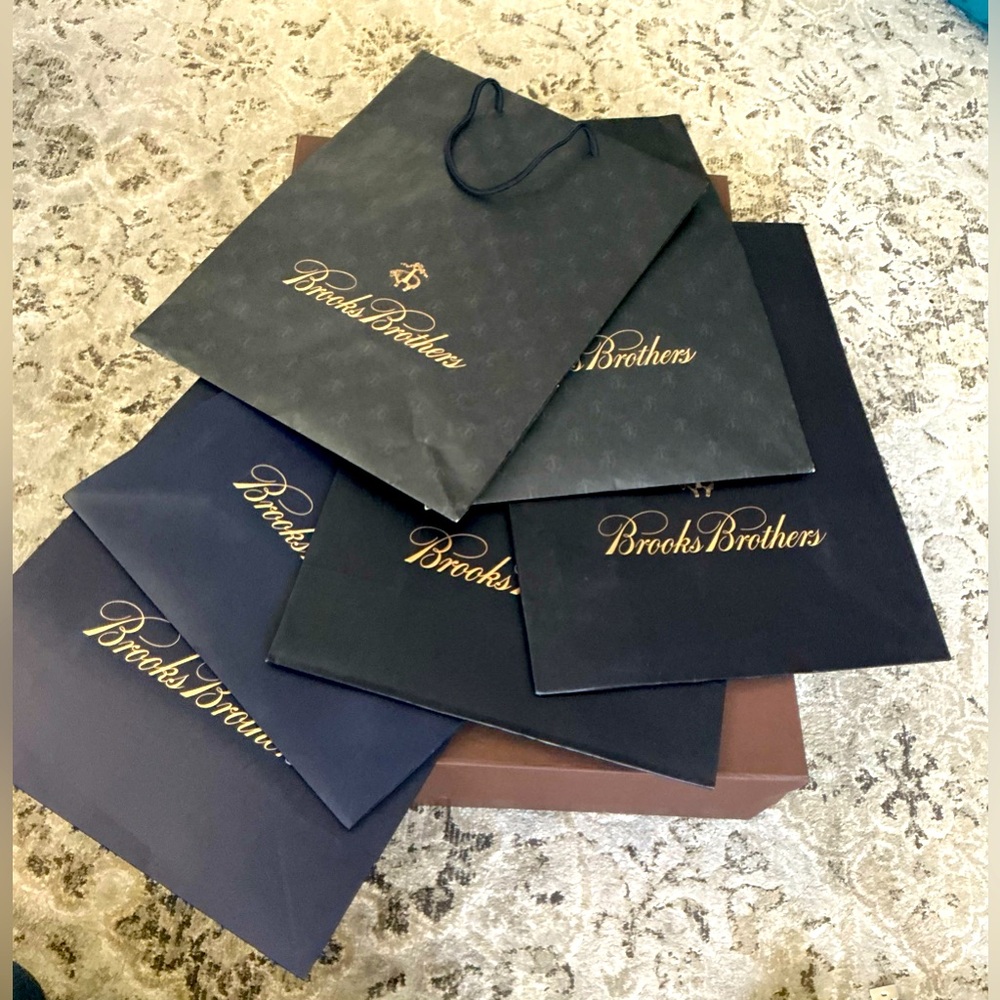 Brooks Brothers packing  bags 🎁